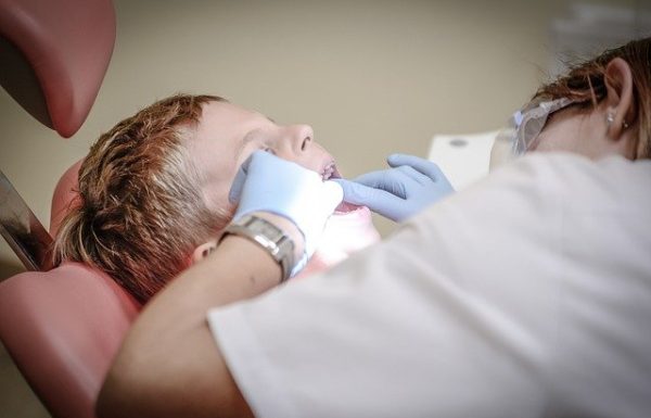 החשיבות של חינוך ומודעות לרפואת שיניים